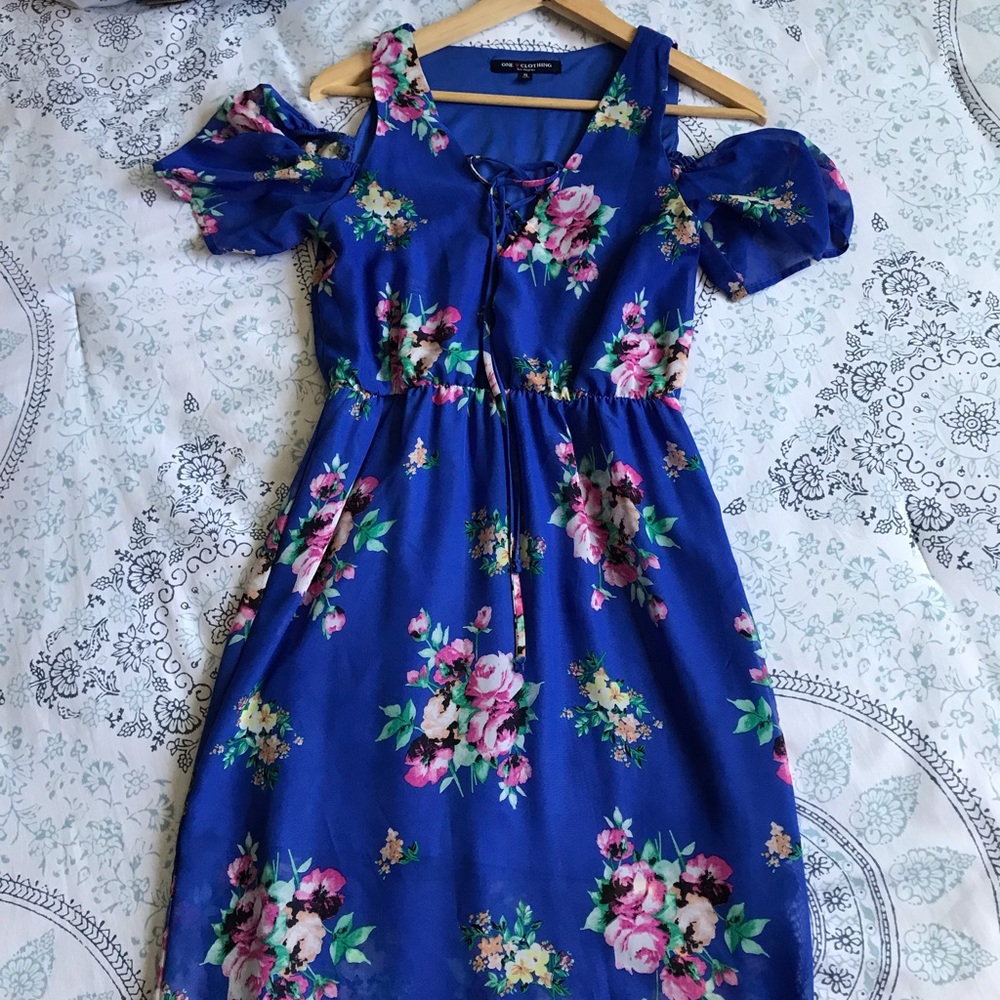 FLORAL DRESS😍